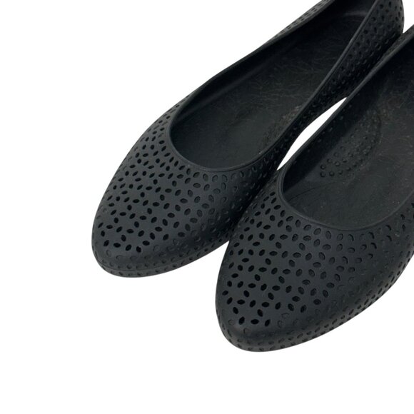 Okabashi Womens Perforated Black Slip-On Ballet Flats SZ US 9 EU 39 Waterprooft - Picture 2 of 12